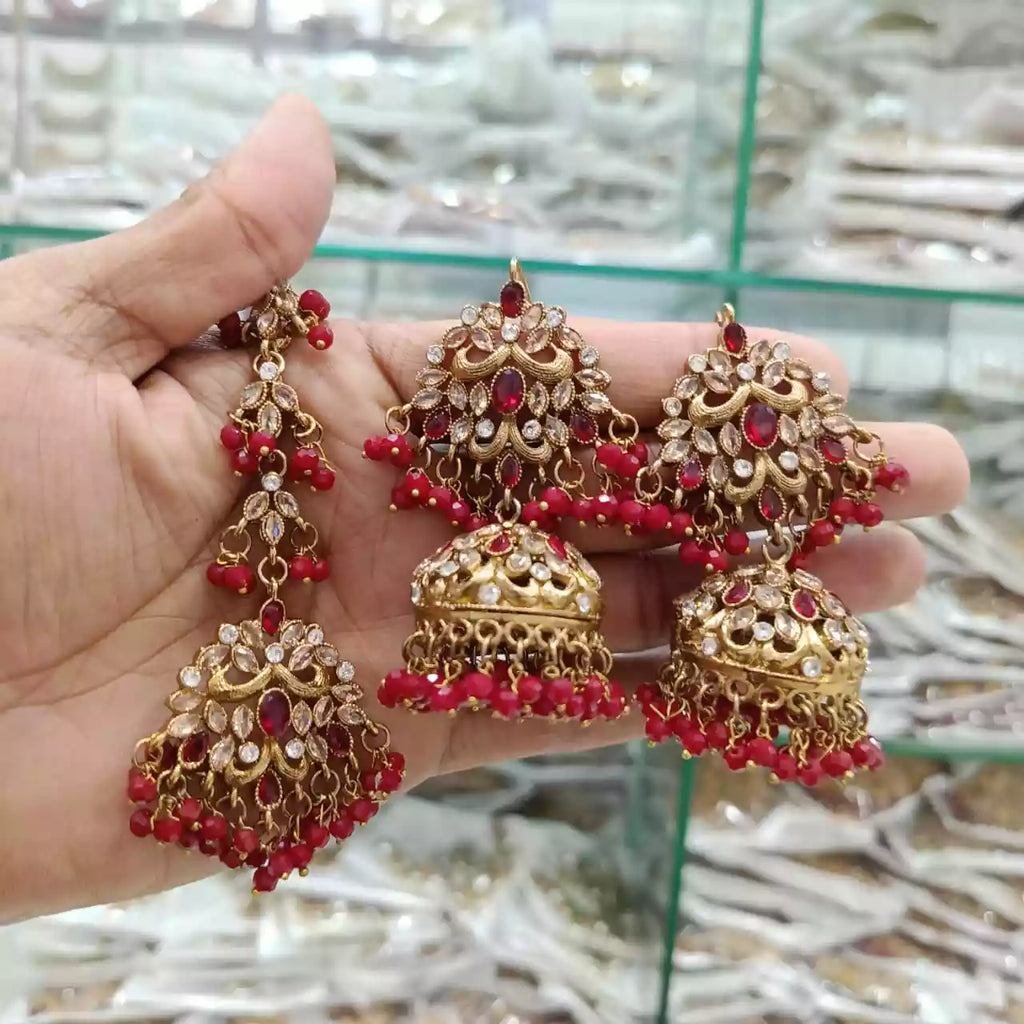 Zircon earrings with teeka