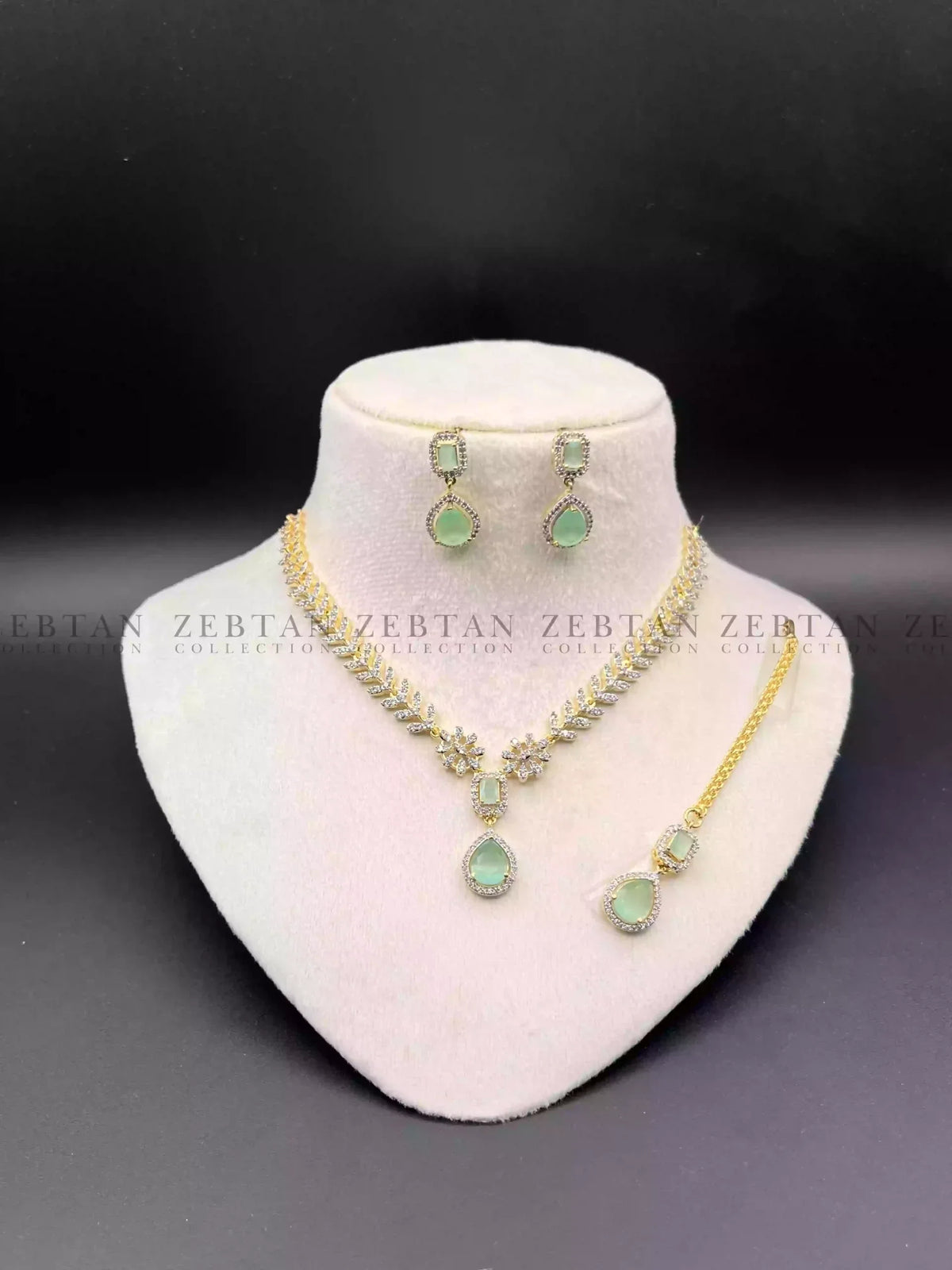 American diamond necklace set Main image