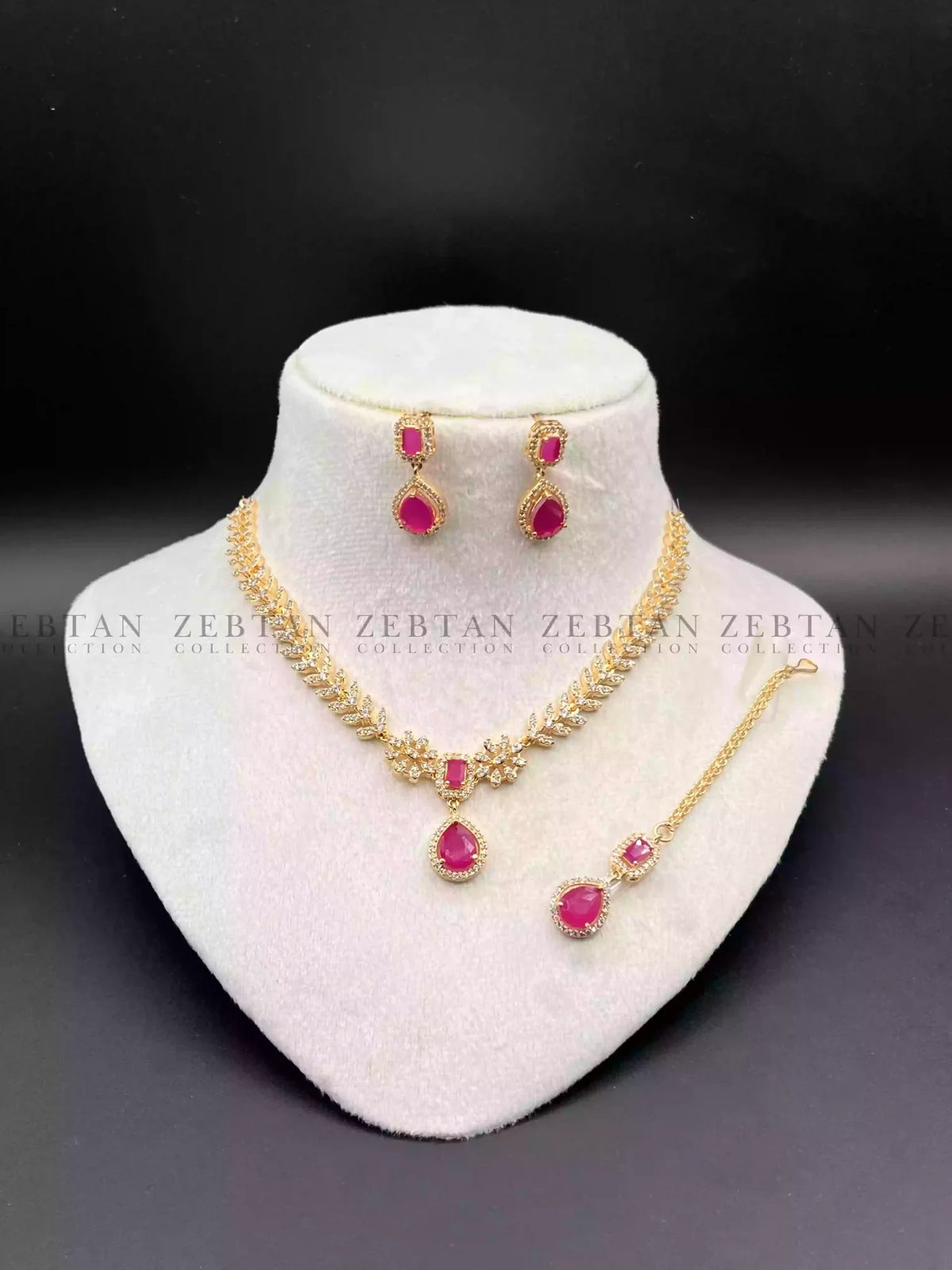American diamond necklace set Main image