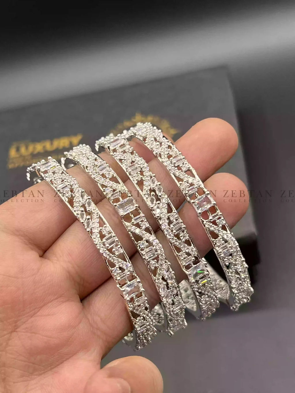 American diamond 4pcs bangle set - Silver