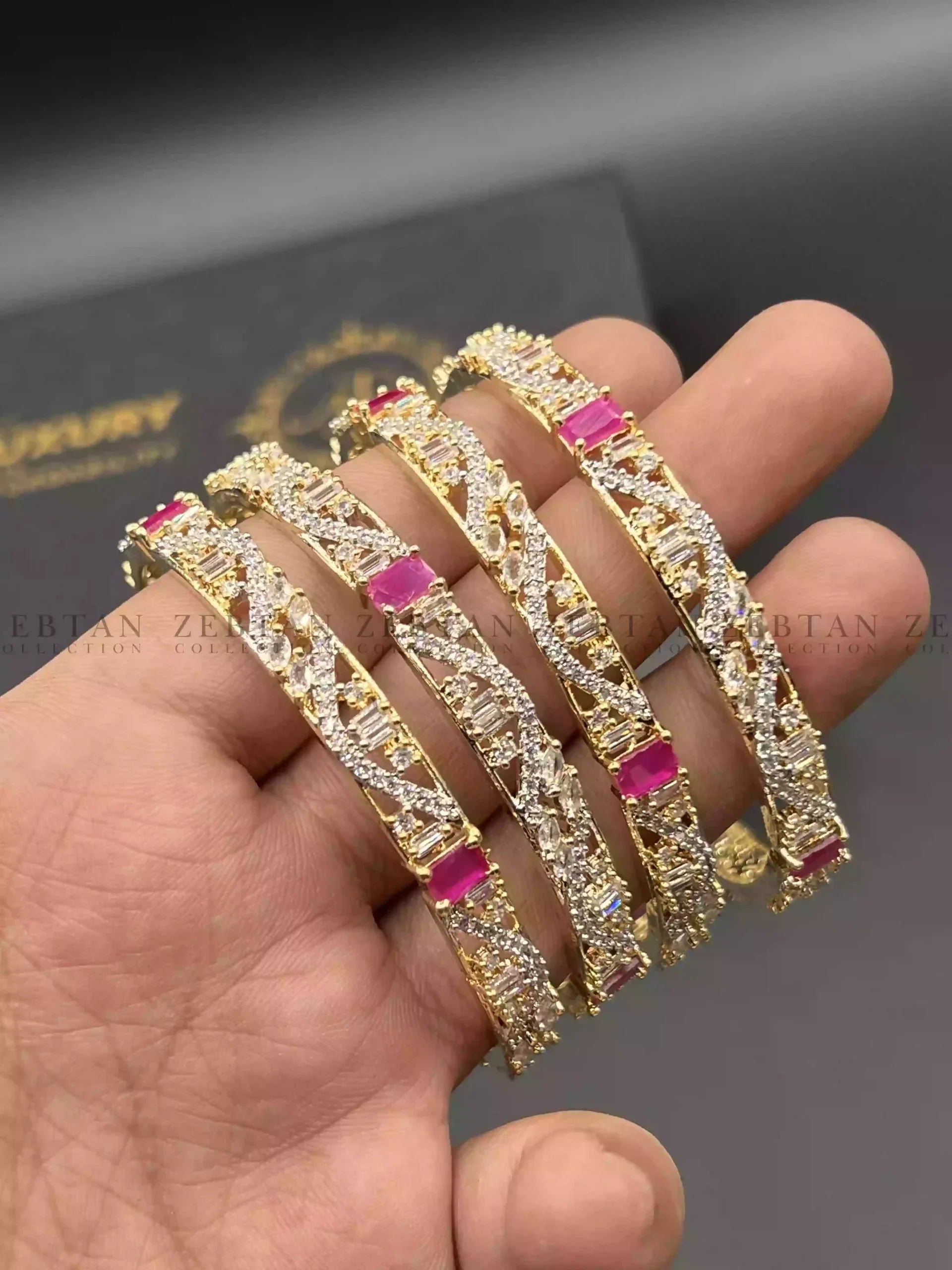 American diamond 4pcs bangle set