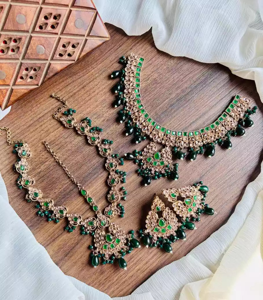 Bridal necklace set with maatha patti Main image