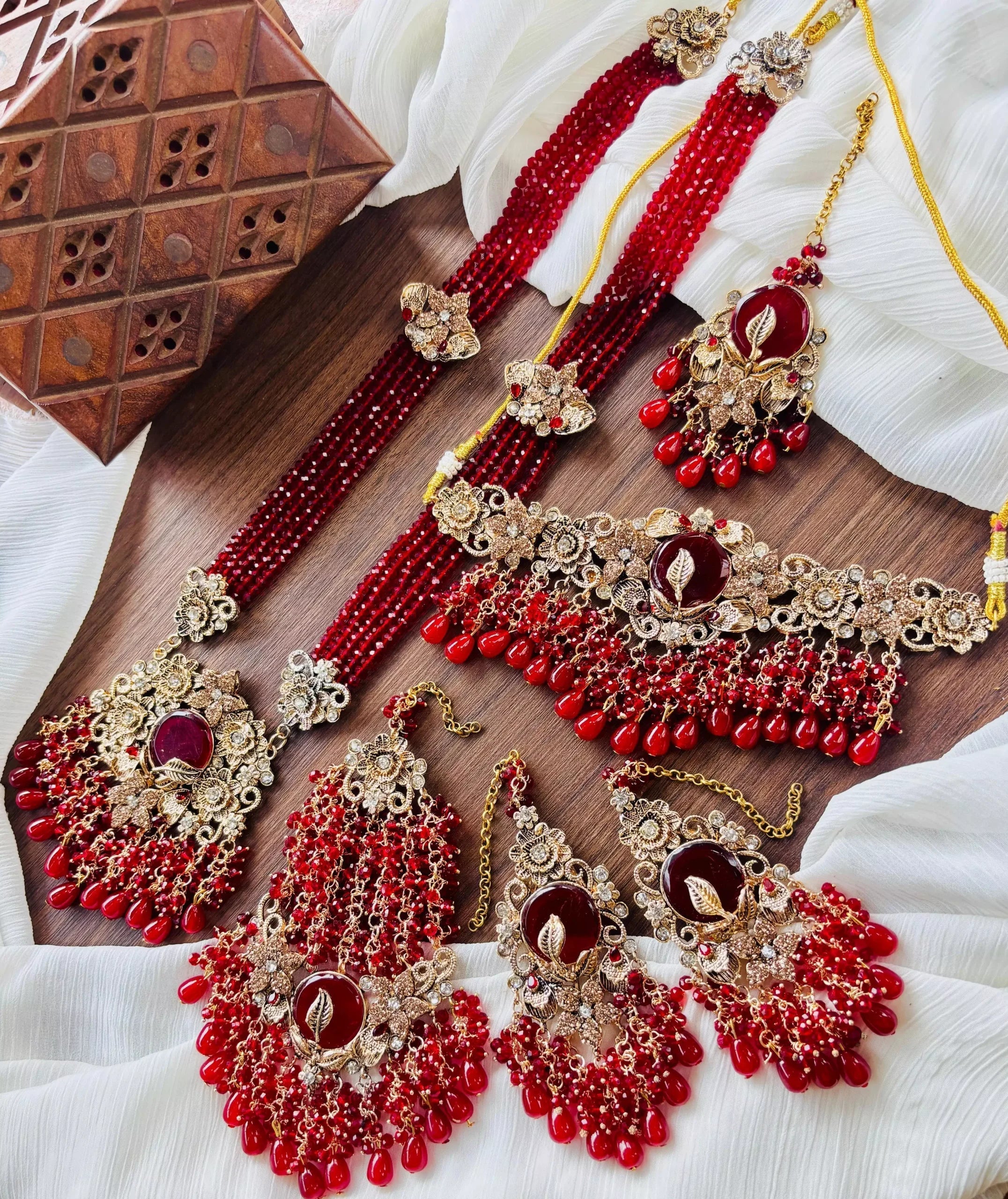 Handmade heavy bridal set