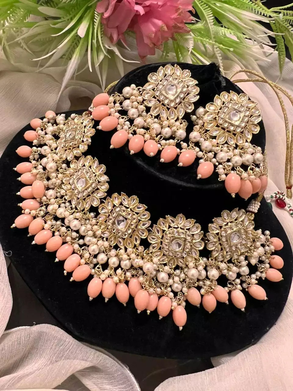 Dabbi kundan choker set