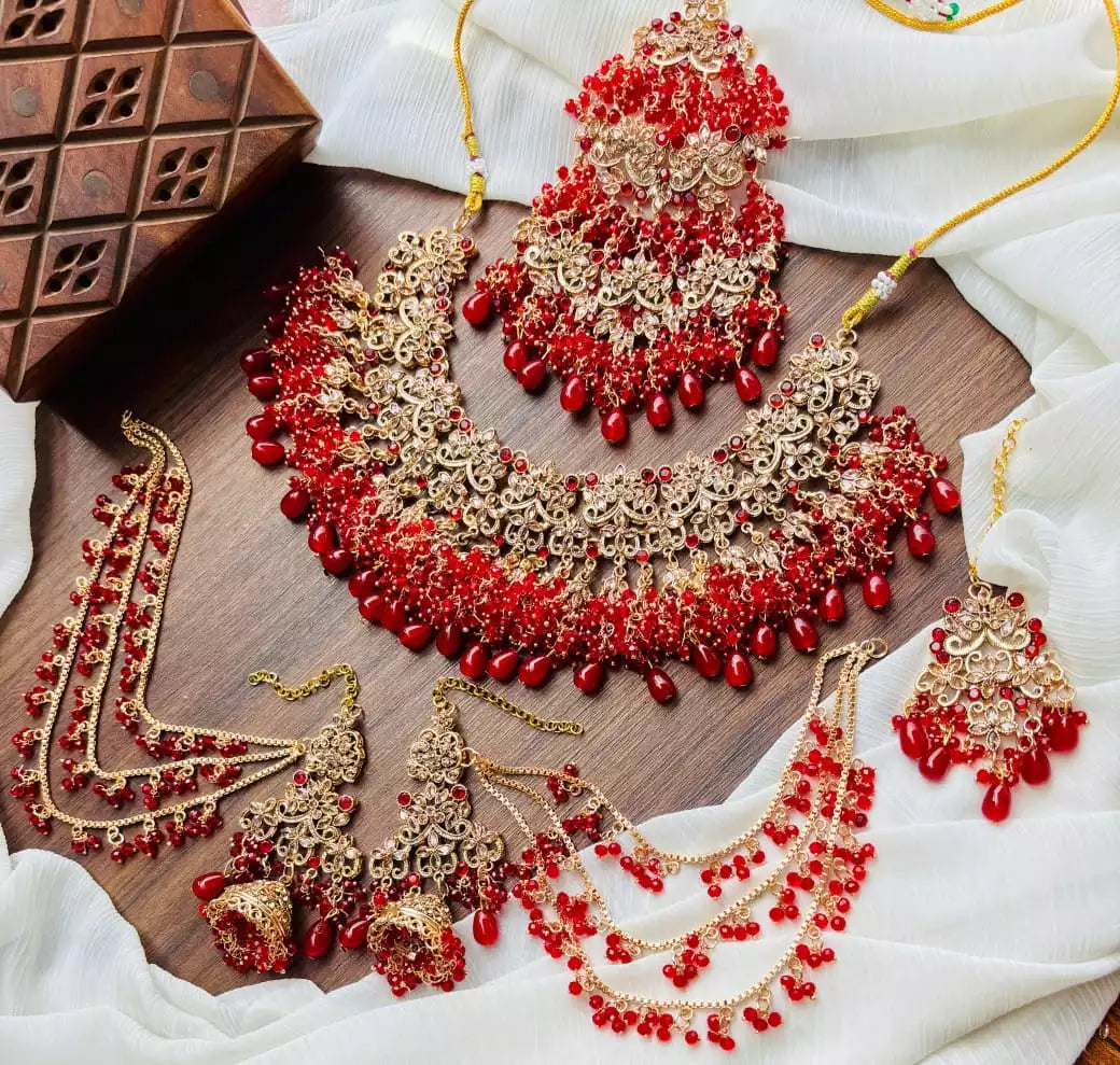 Heavy bridal set with jhumar Secondary image