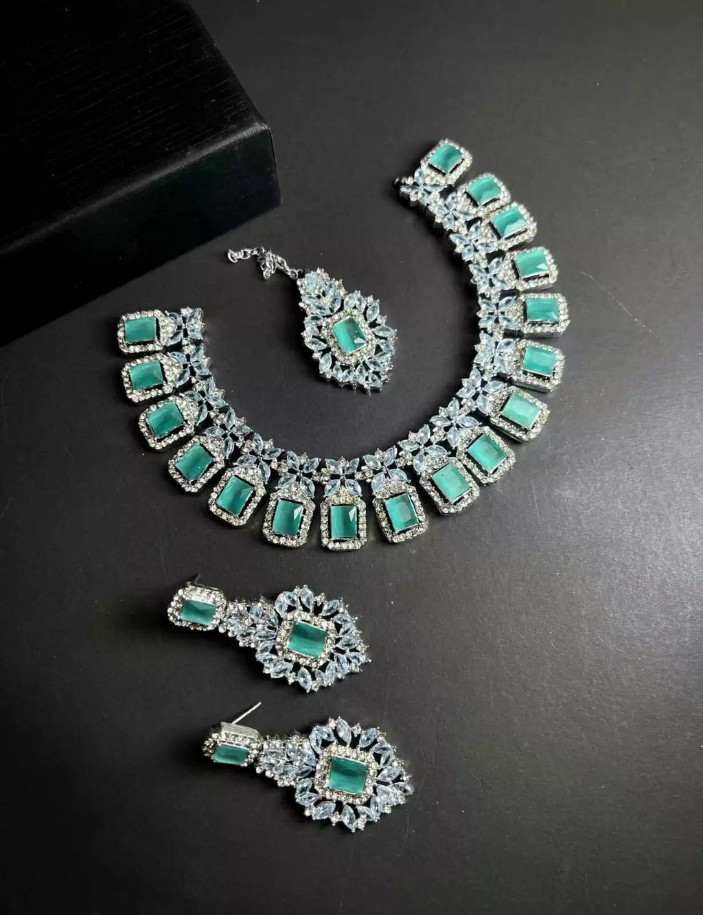 Pure zircon necklace set