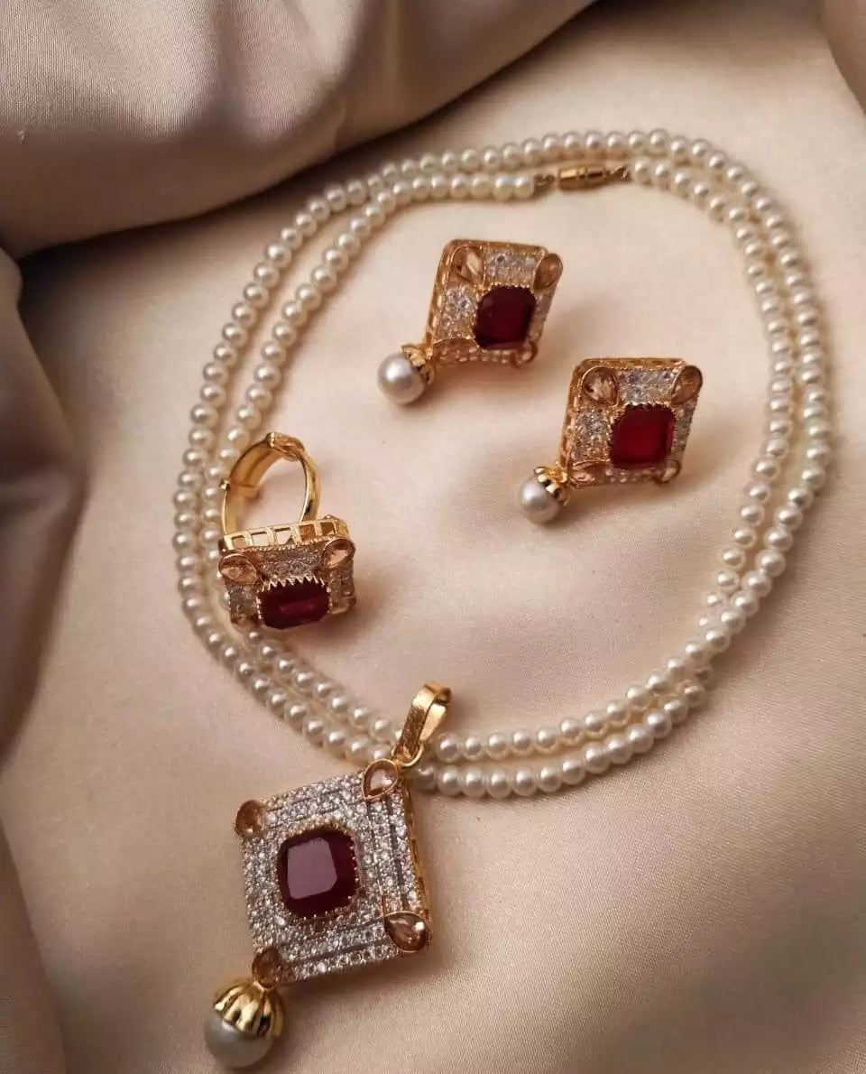 Egyptian pendant set with ring