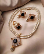 Egyptian pendant set with ring