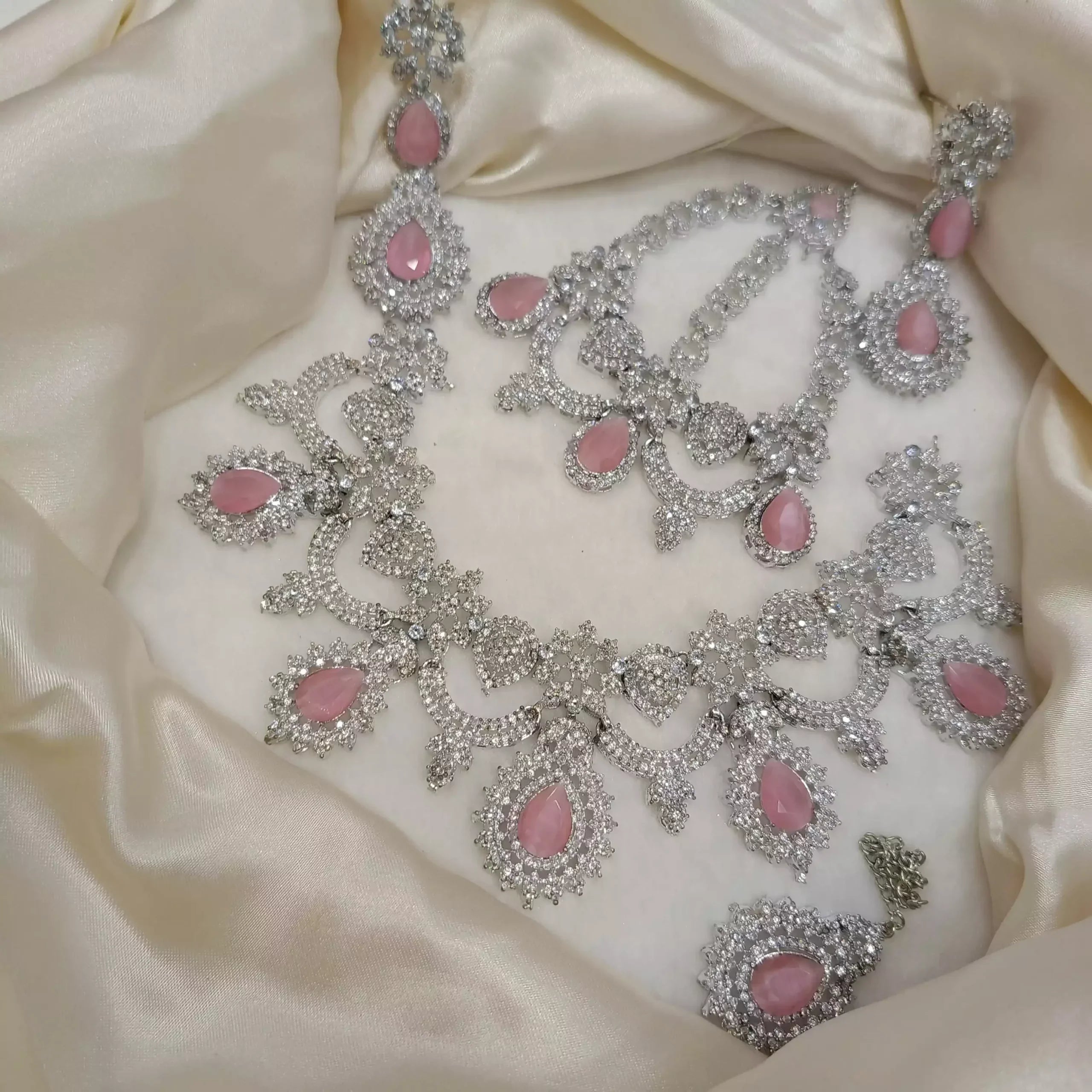 High quality bridal set with jhumar