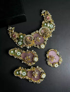 Designer choker set with teeka