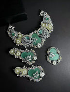Designer choker set with teeka