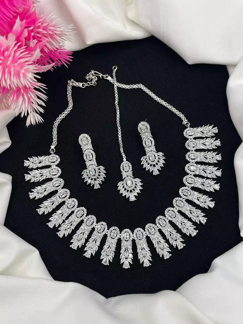 AD zircon necklace set with teeka Main image