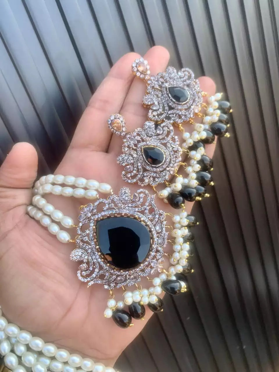Doublet jarao maala set