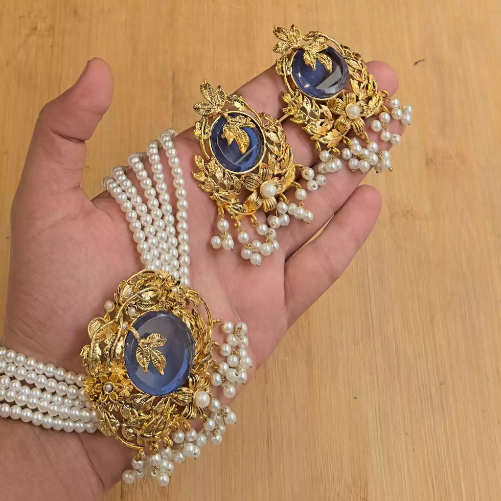 Doublet designer choker set