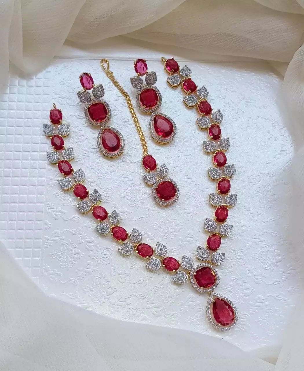 AD necklace set with teeka
