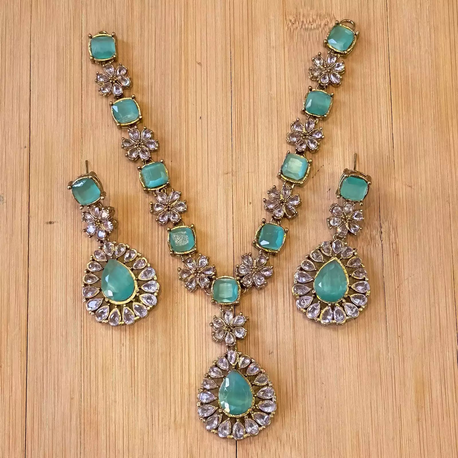 Zircon necklace set