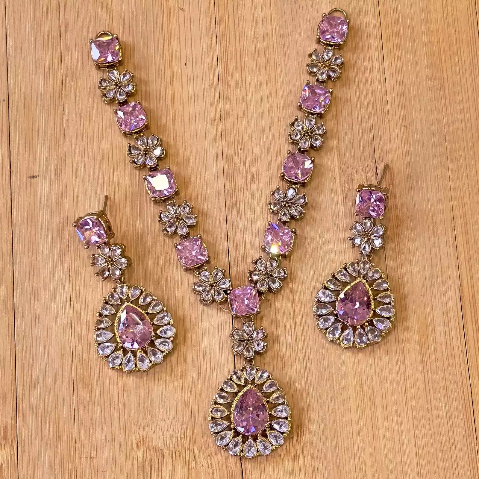 Zircon necklace set Main image