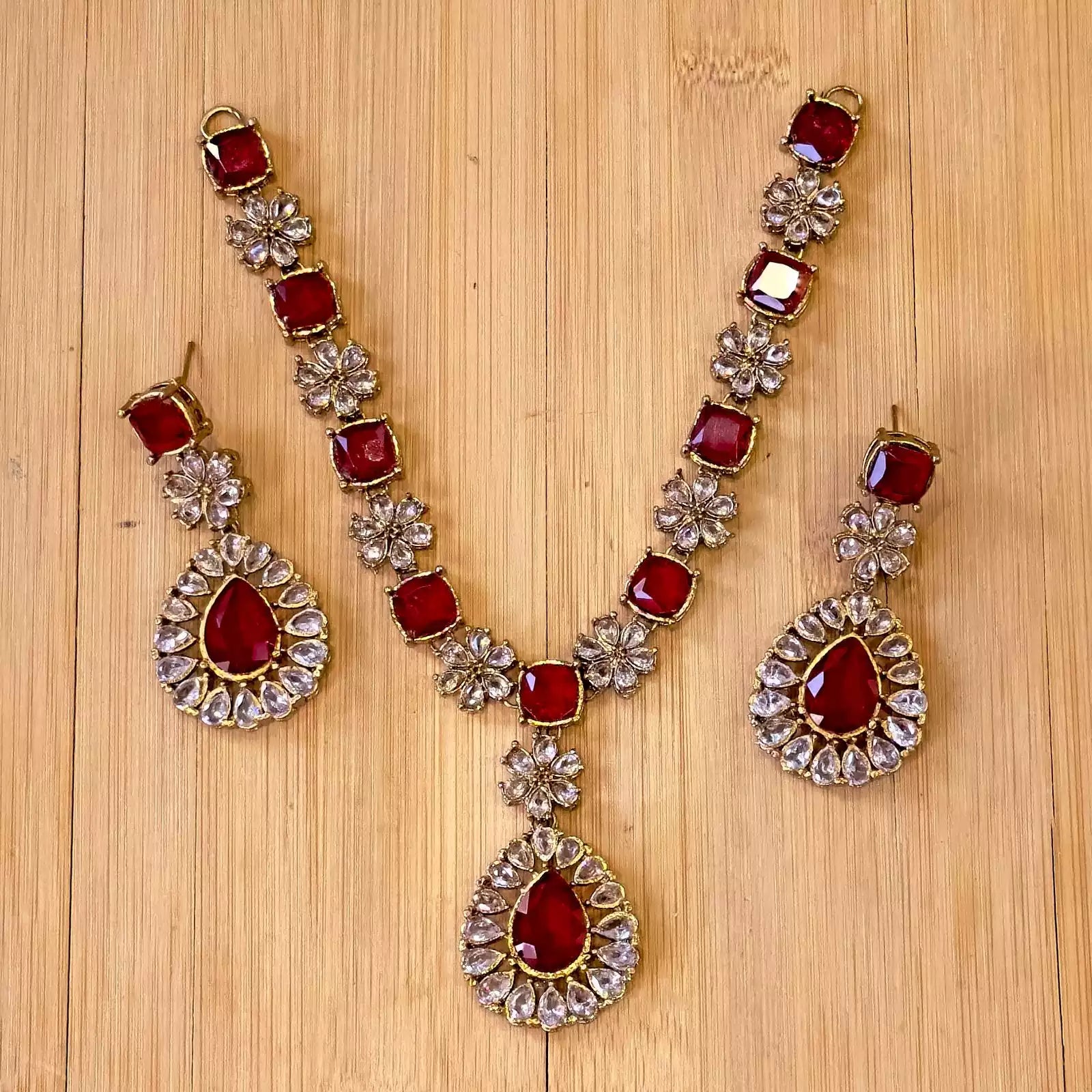 Zircon necklace set