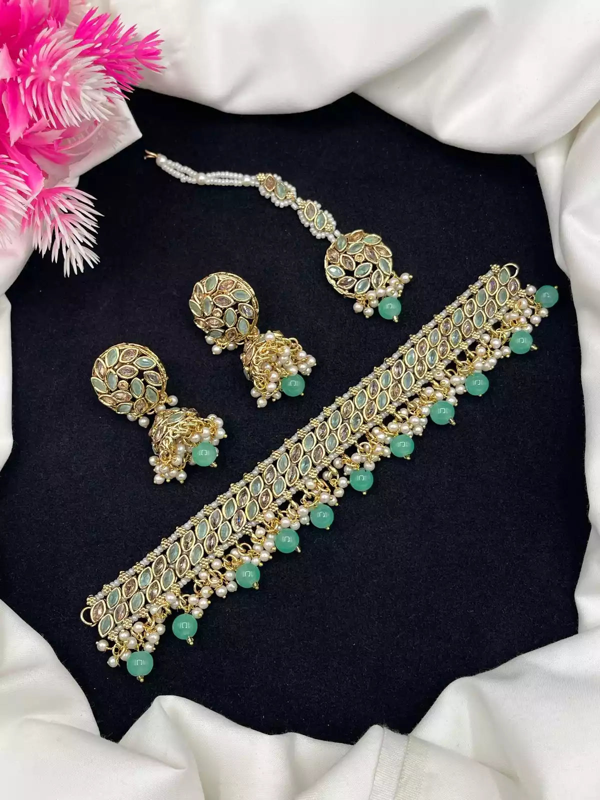 Elegant Choker Set with Teeka Secondary image