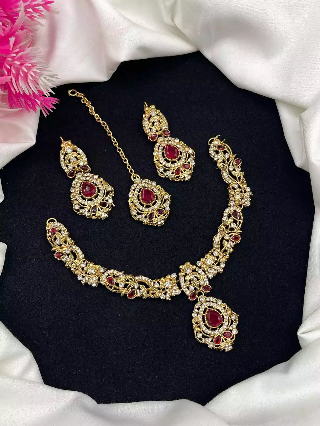 Zircon Necklace Set with Teeka