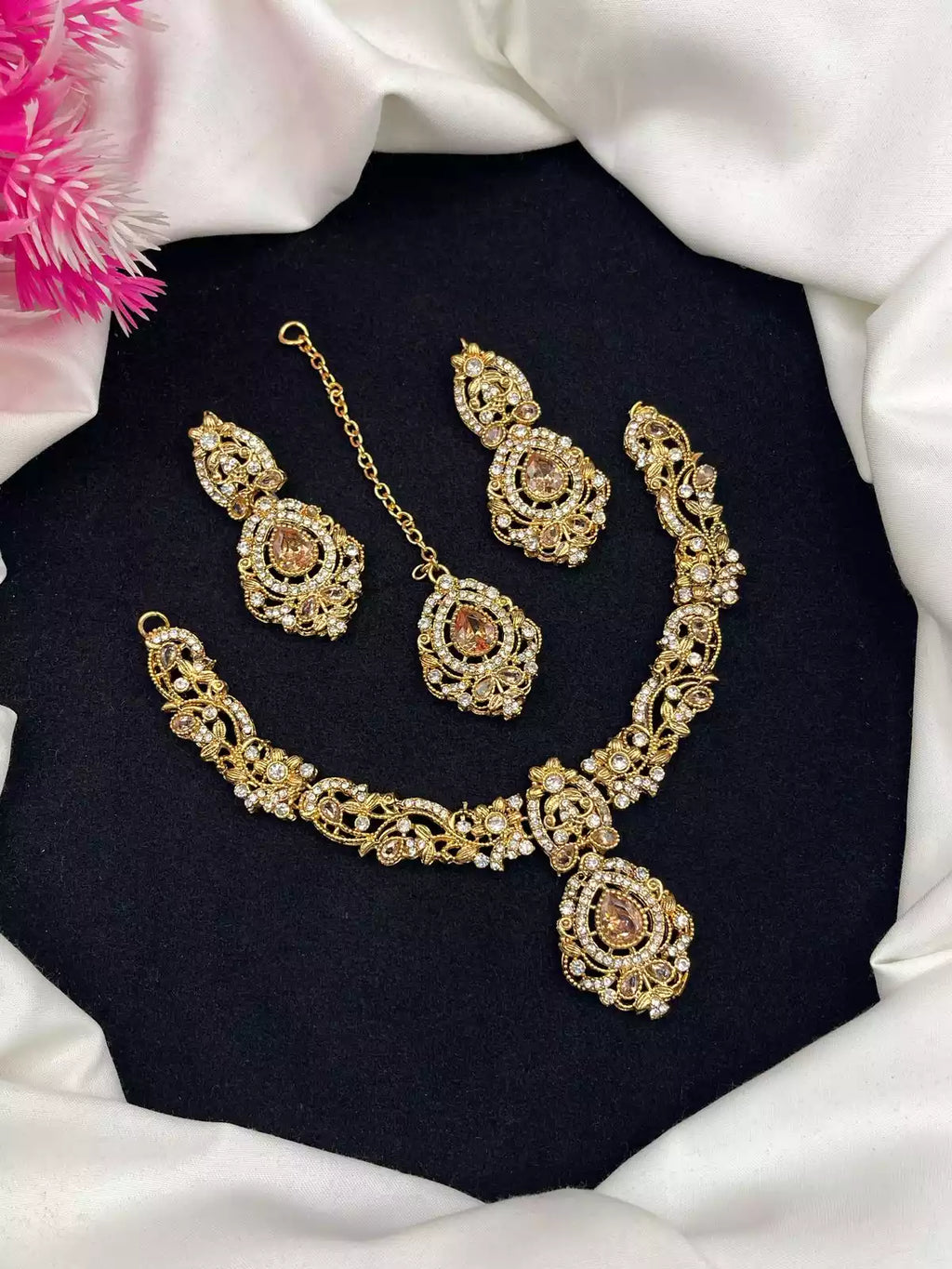 Zircon Necklace Set with Teeka
