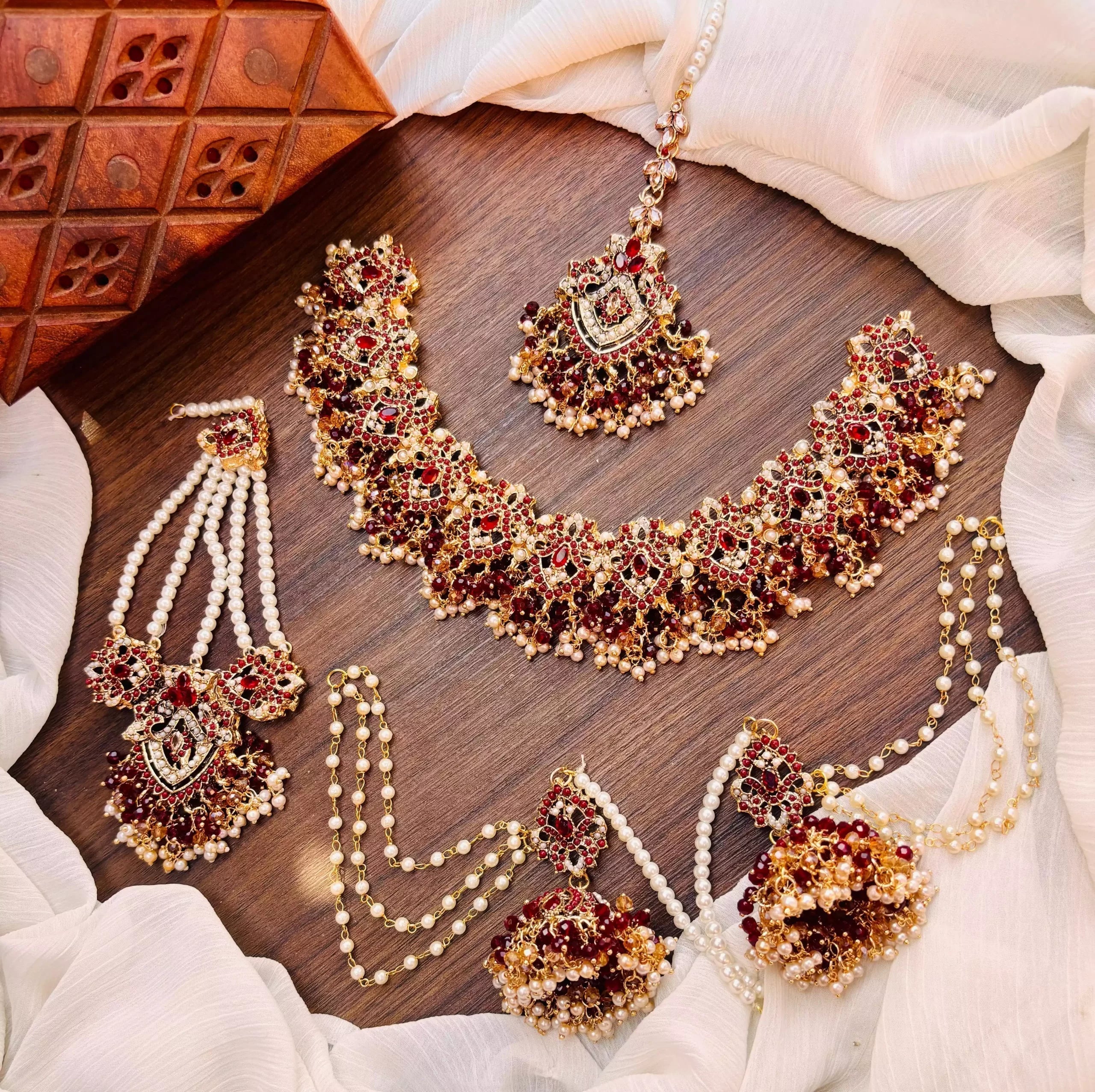 Noratan Bridal Set With Jhumar