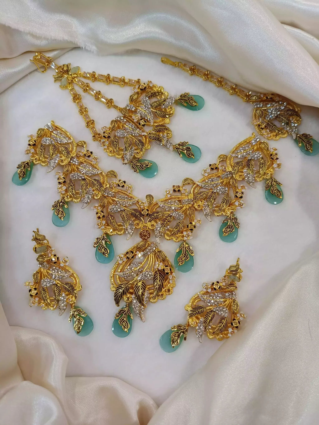 Designer Bridal Set With Jhumar