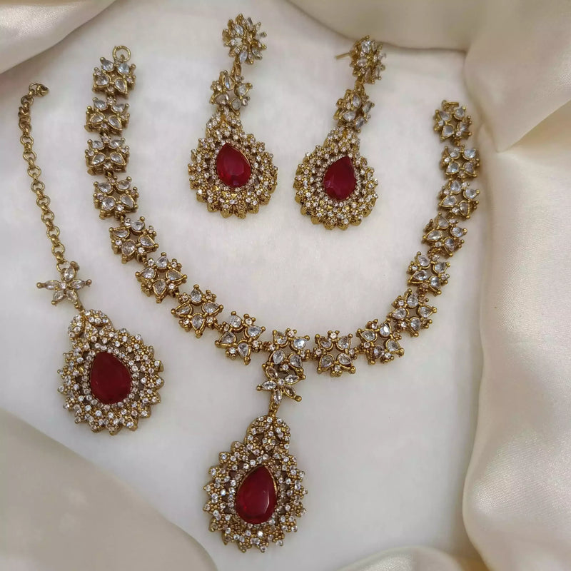 Zircon necklace set with teeka