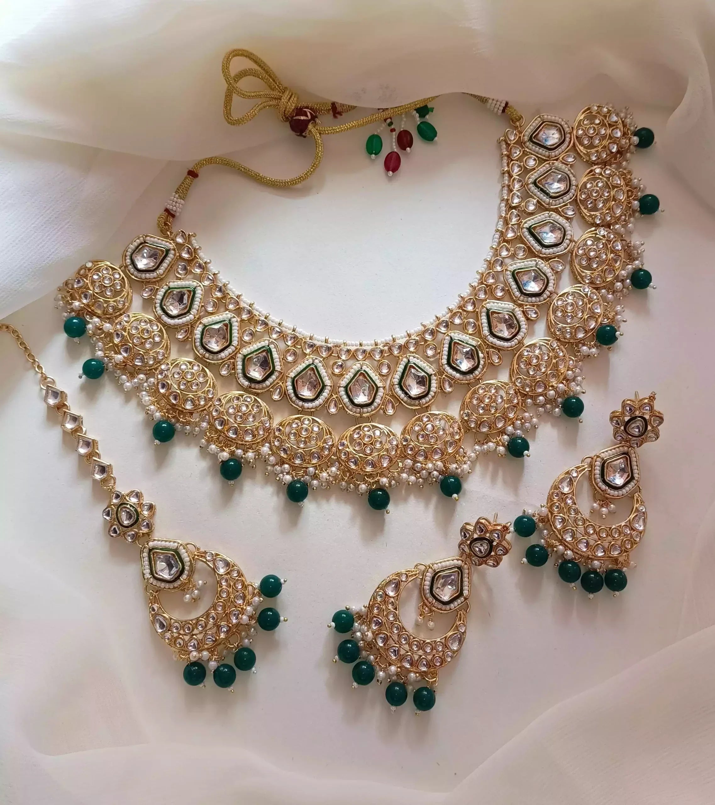 Dabbi kundan necklace set Secondary image