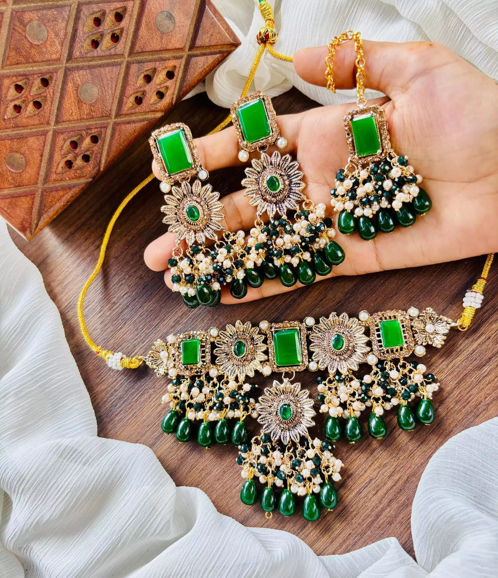 Doublet choker set