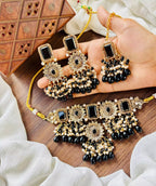 Doublet choker set