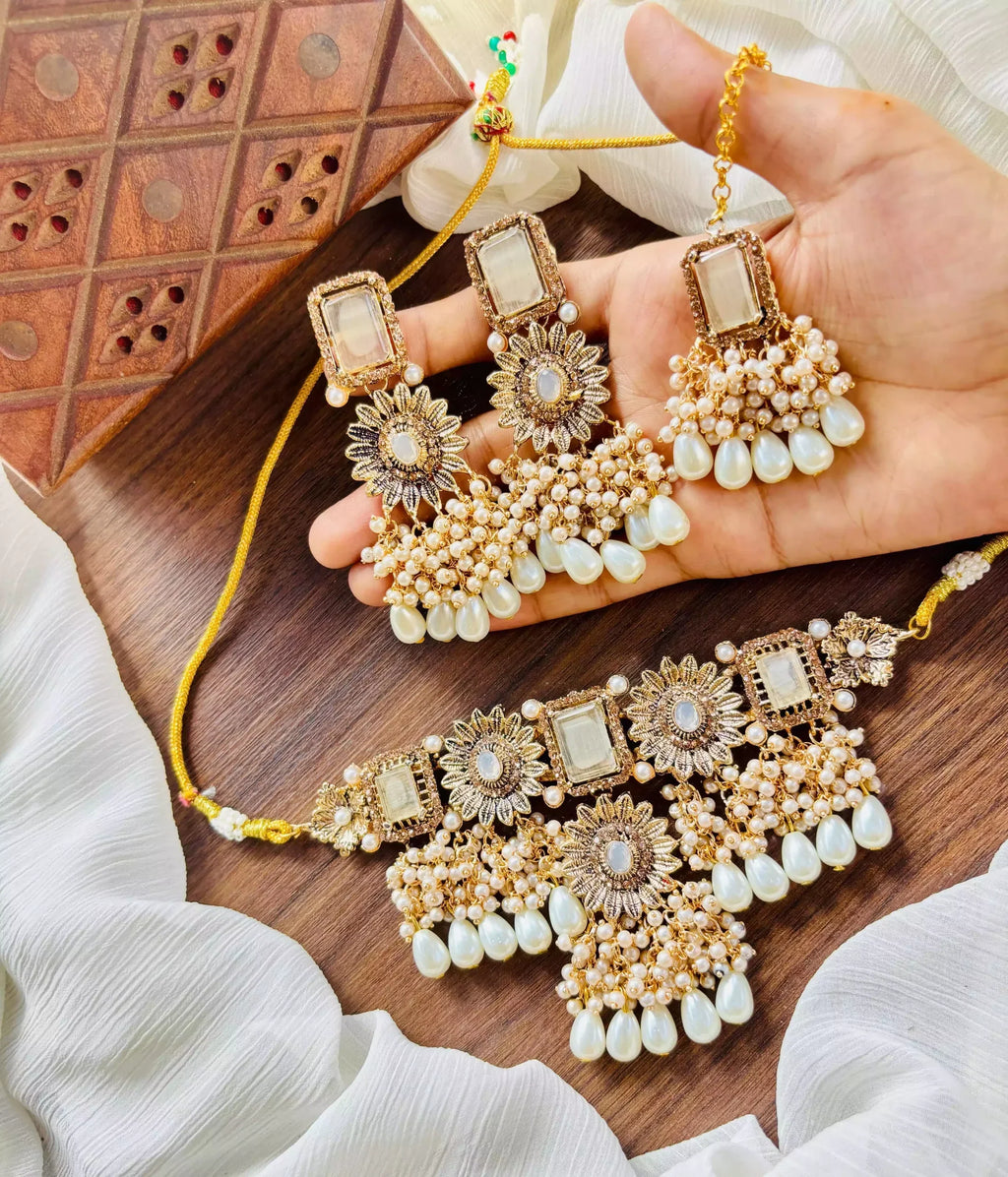 Doublet choker set