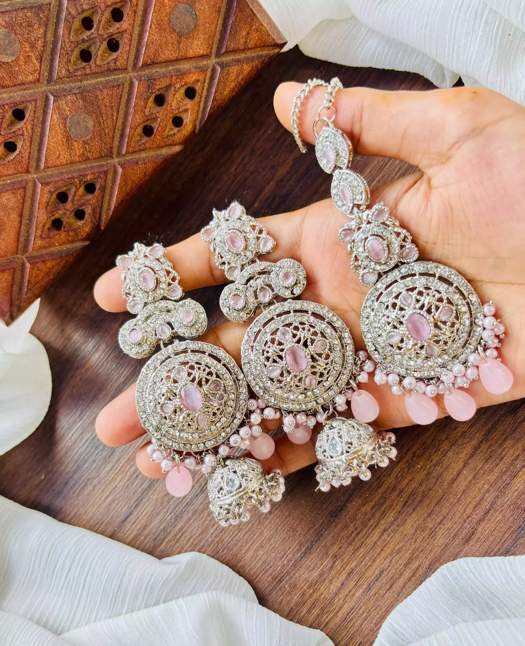 Long zircon earrings teeka