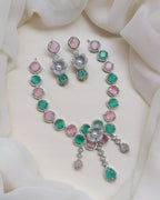 3D style necklace set