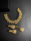 Zircon necklace set with teeka