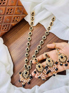 Zircon set with teeka