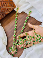 Zircon set with teeka