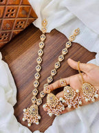 Zircon set with teeka