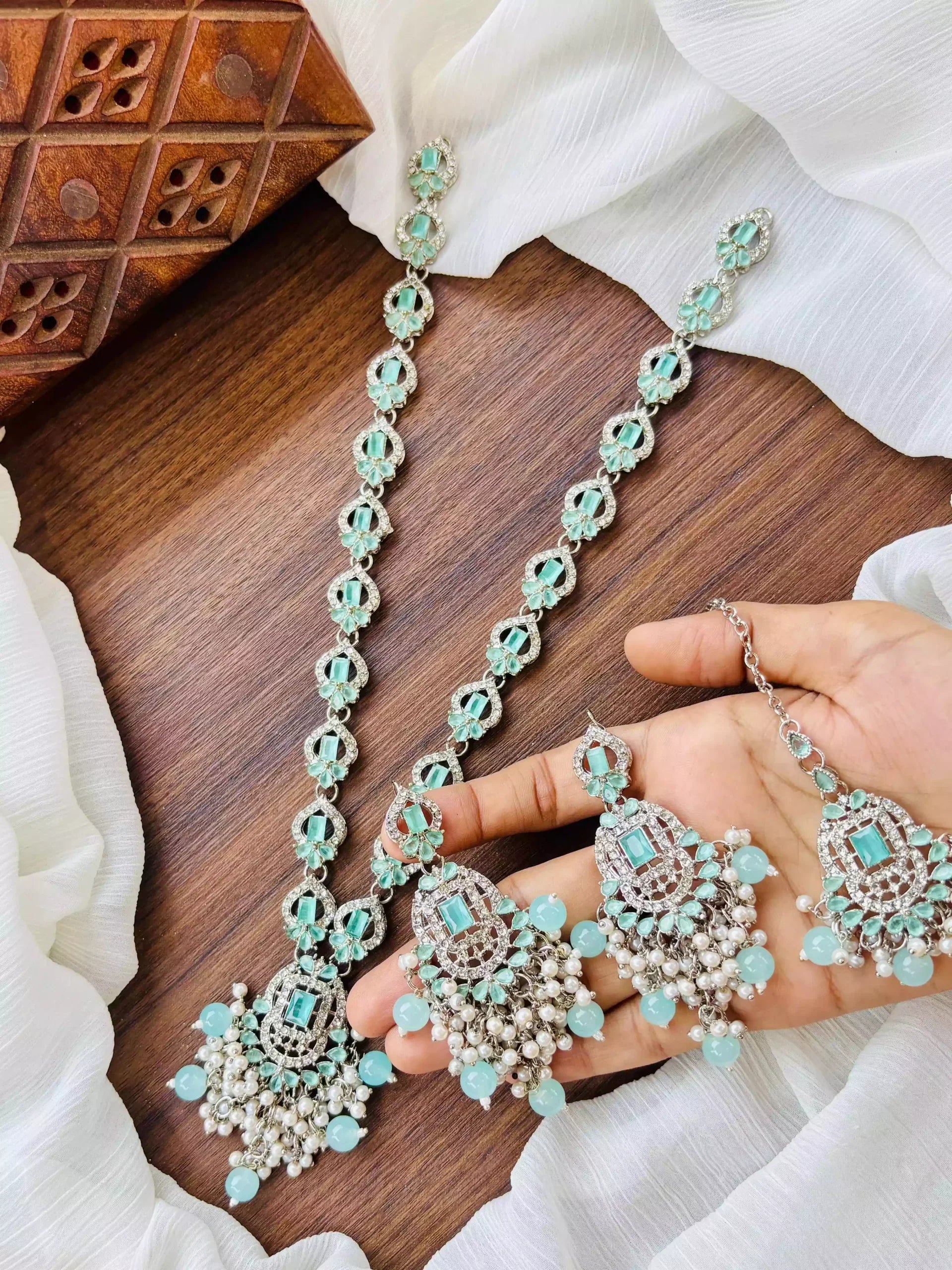 Zircon set with teeka