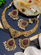 Zircon necklace set with teeka
