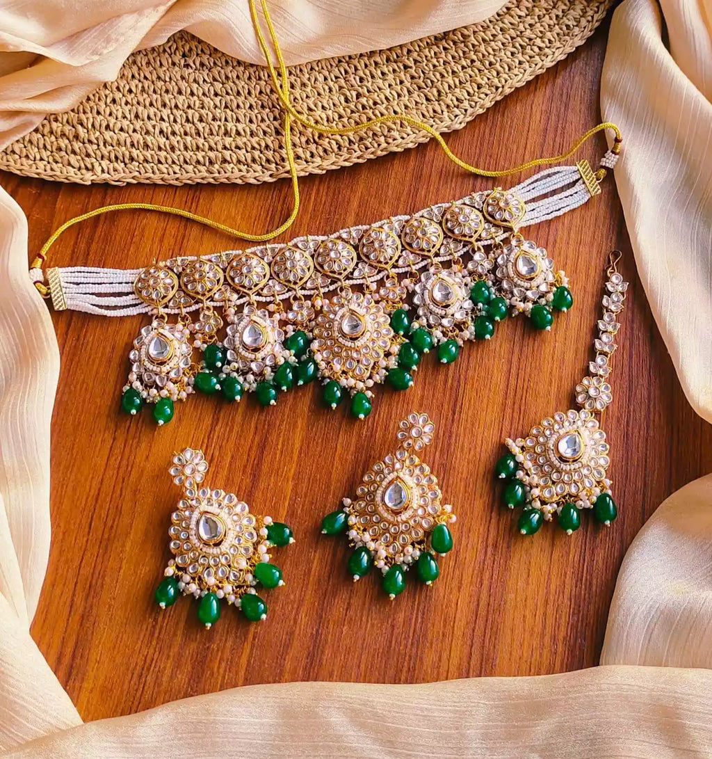 Dabbi kundan choker set