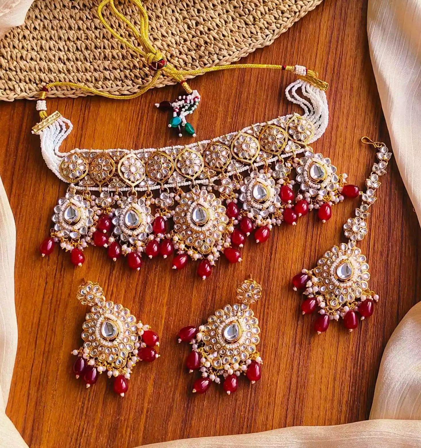 Dabbi kundan choker set Main image