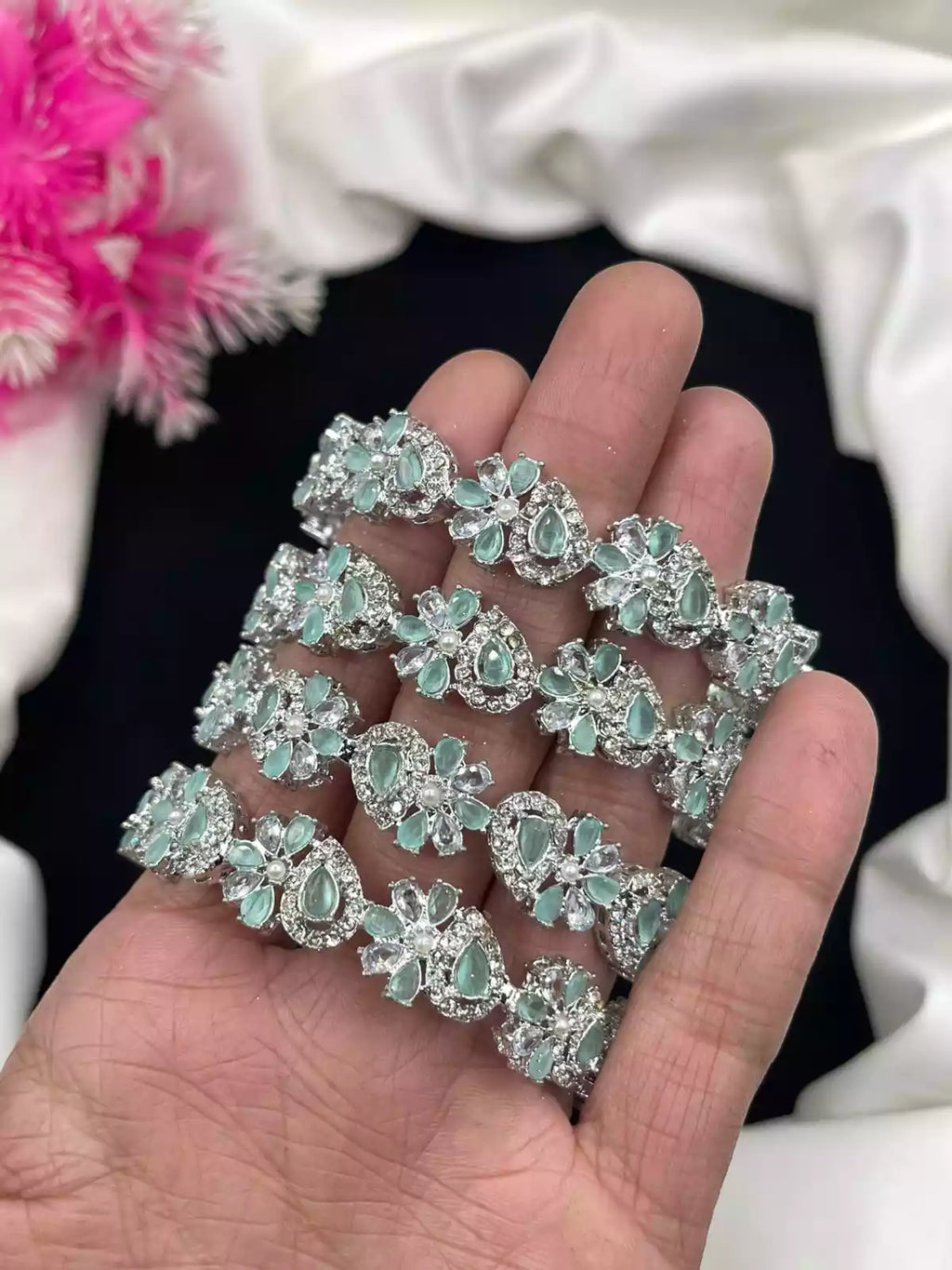 Zircon 4pcs bangles set