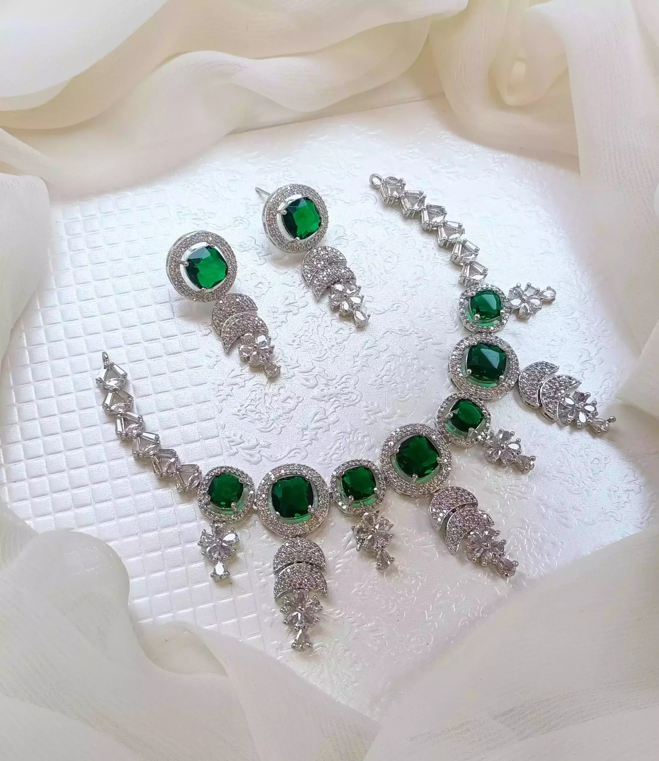 Micro zircon necklace set