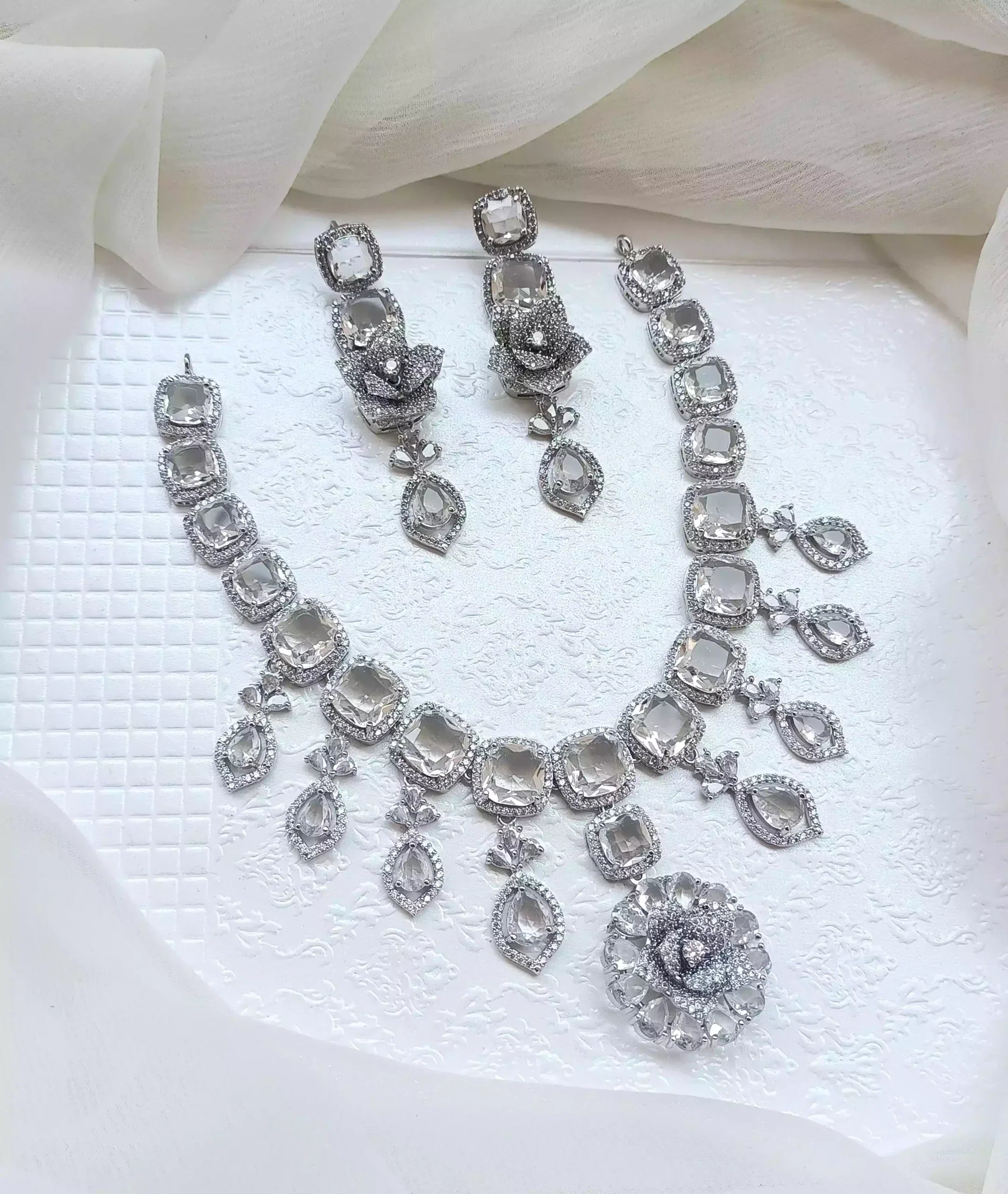 3D floral necklace set