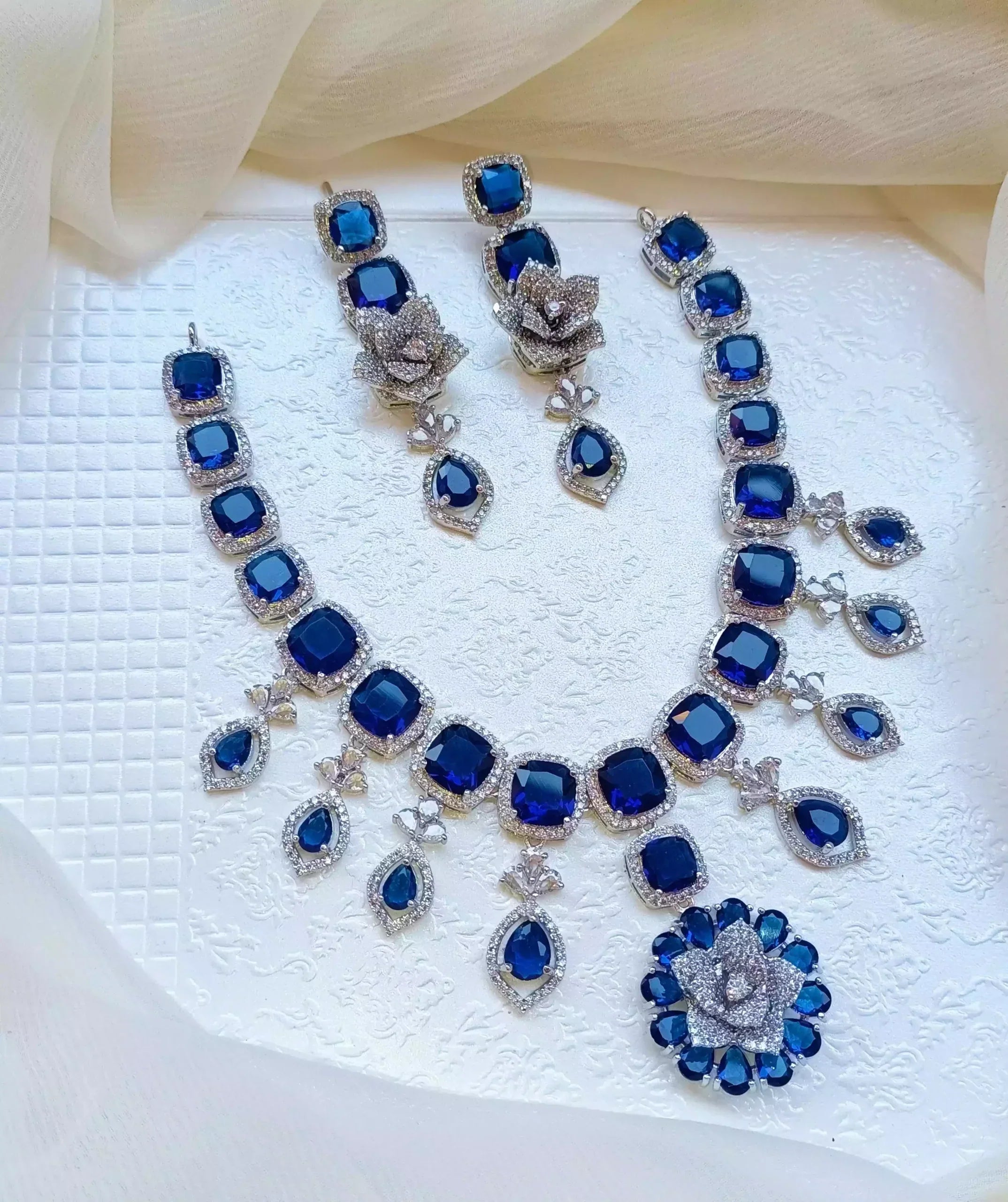 3D floral necklace set