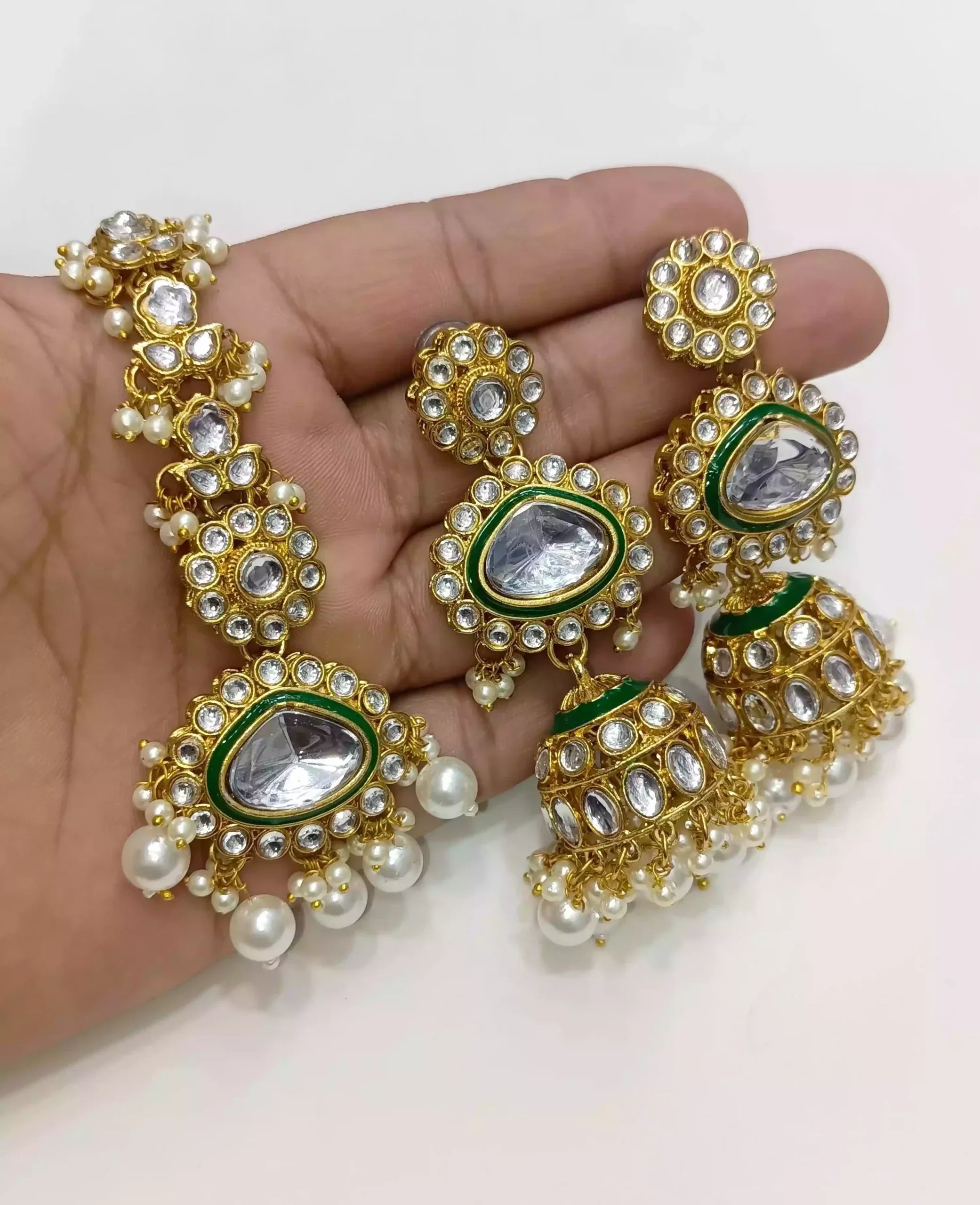 Kundan jhumki earrings with teeka
