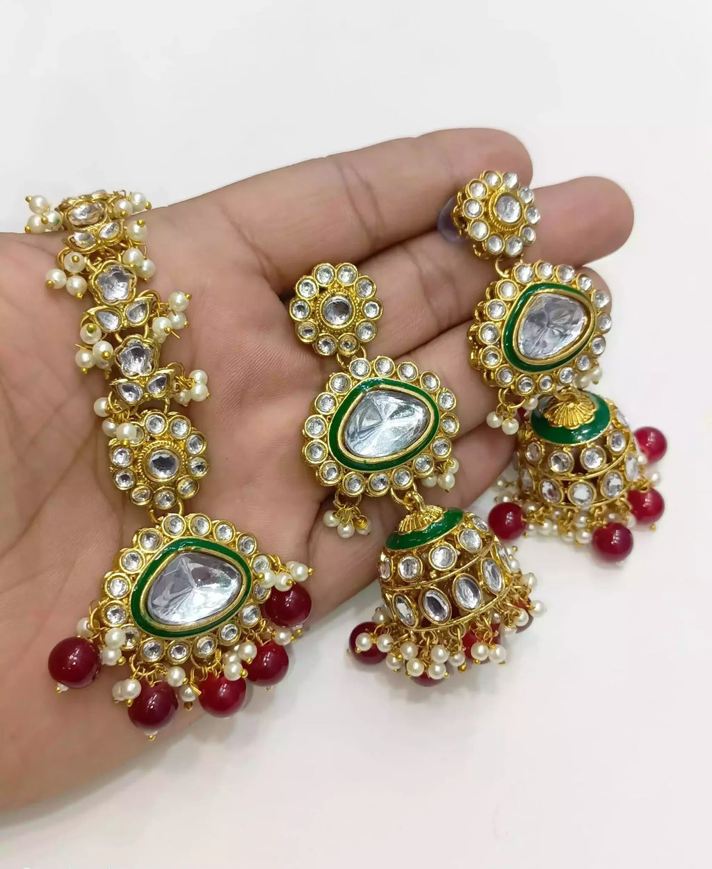 Kundan jhumki earrings with teeka
