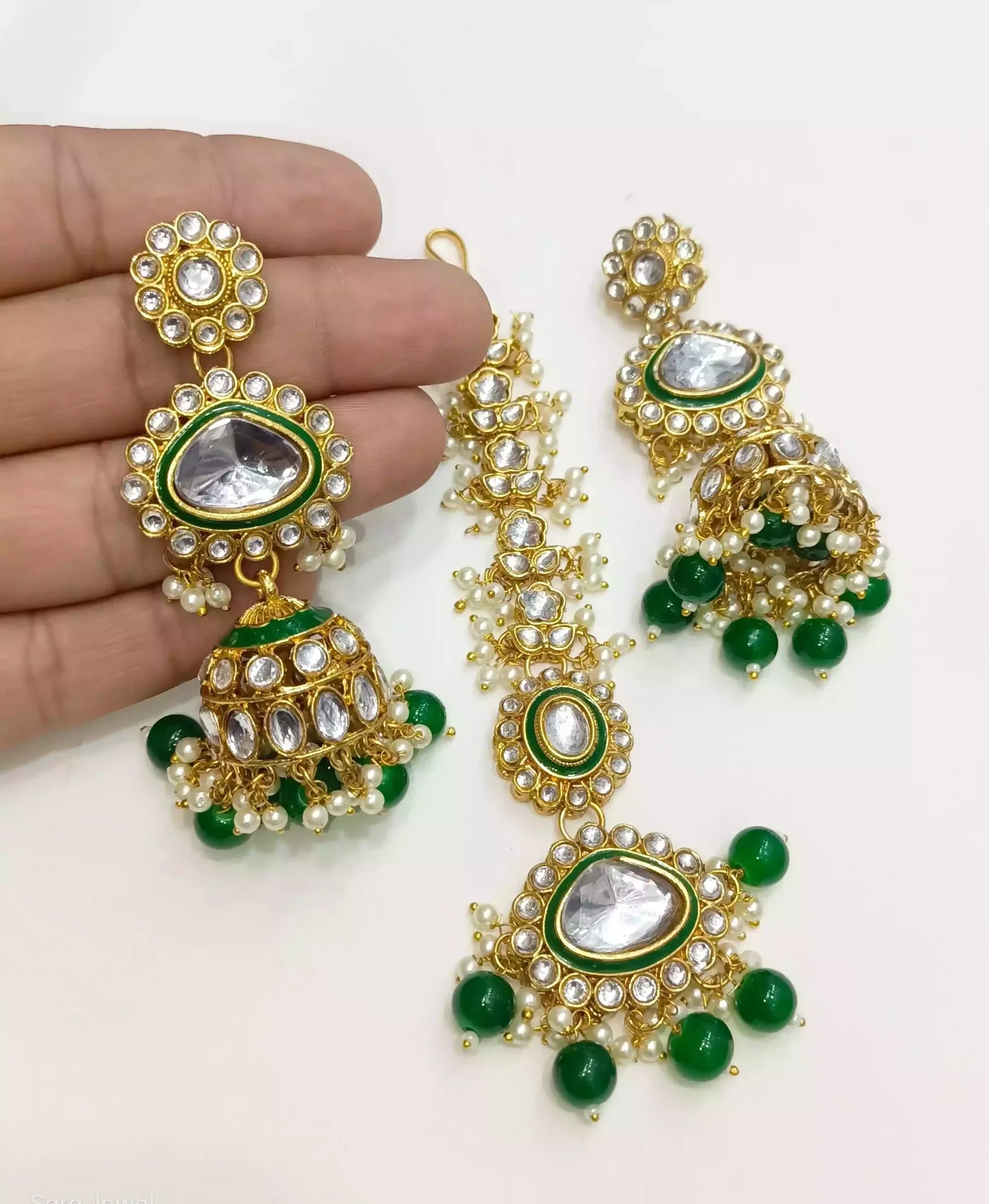 Kundan jhumki earrings with teeka Main image