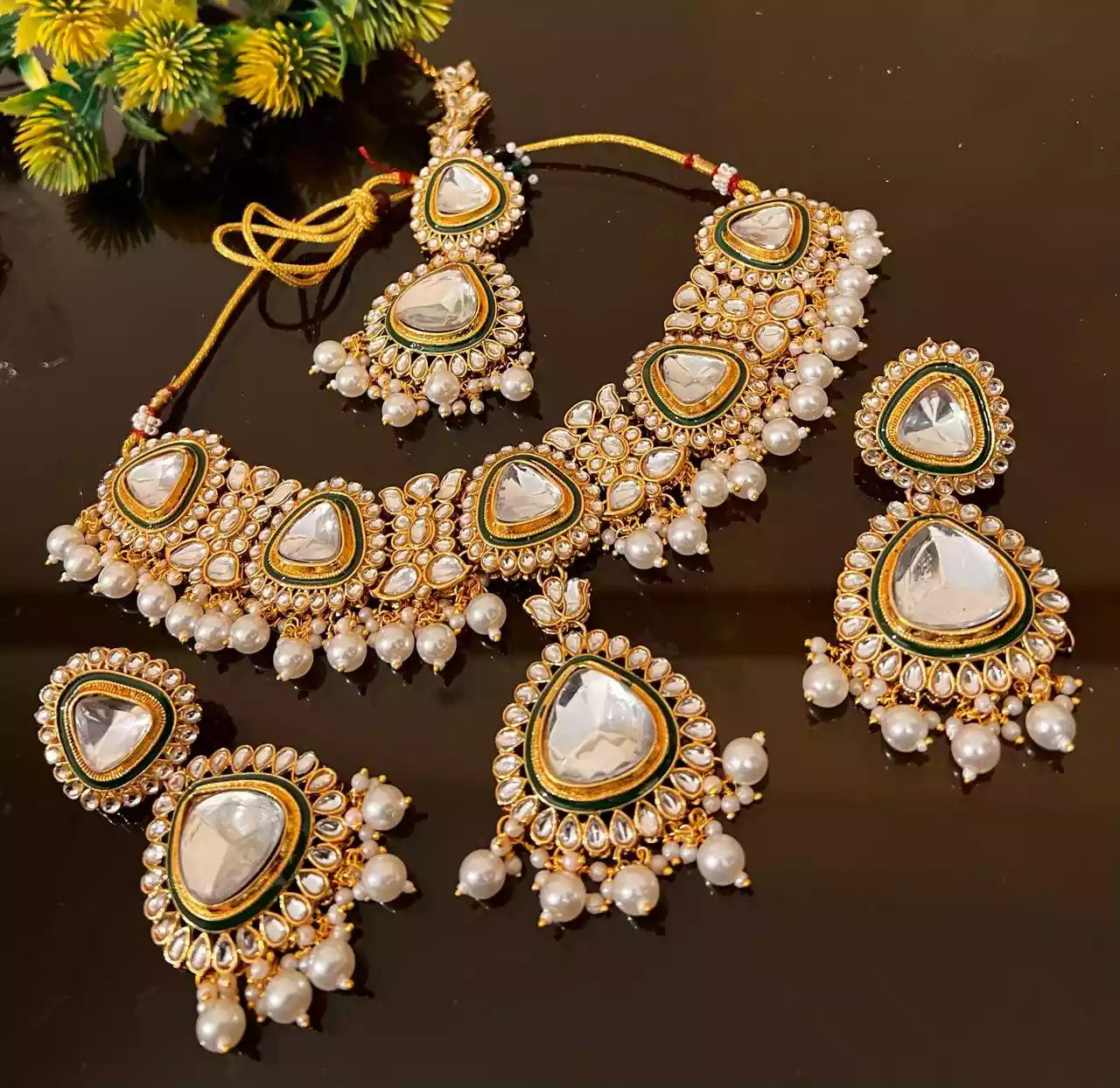 Indian kundan necklace set